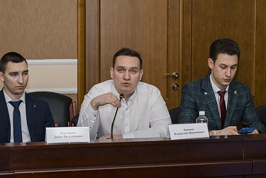 На повестке – инициативы Молодежного парламента